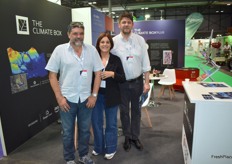 Equipo de Sat Garden, fabricante de equipos para el control climático en cultivos.